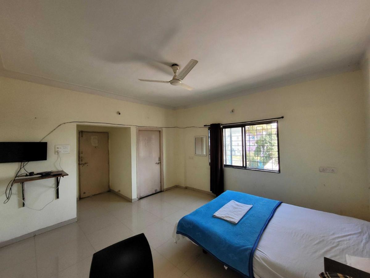 Spot On 72974 Gokul Lodge Pune Eksteriør billede